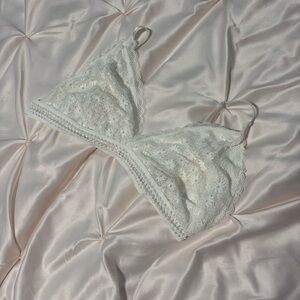 ROMWE Lace Bralette in White